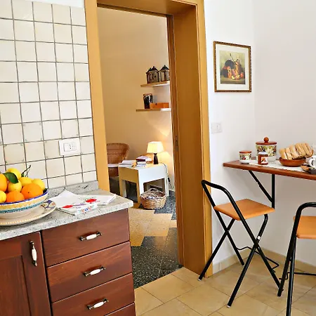 Balcone Su 3* אוטרנטו