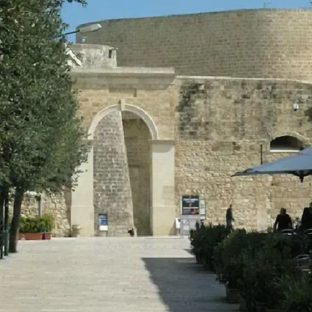 בית הארחה Balcone Su אוטרנטו